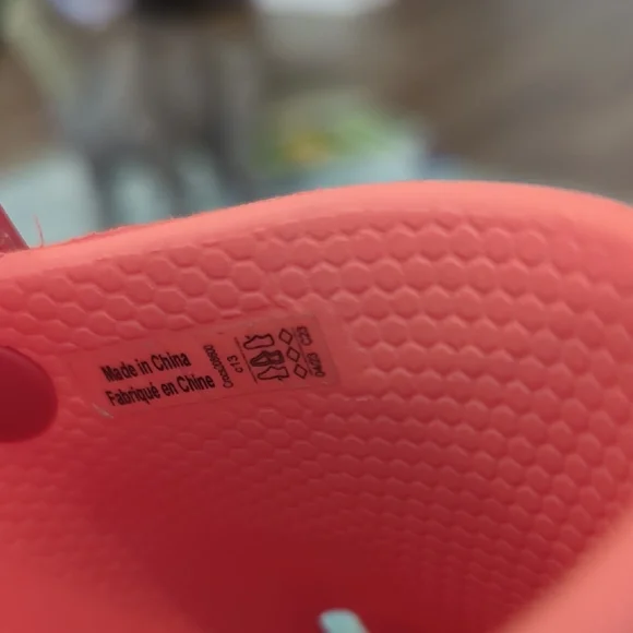 CROCS Salehe x Bembury Kids Orange/Salmon Textured Clogs - Picture 3 of 8